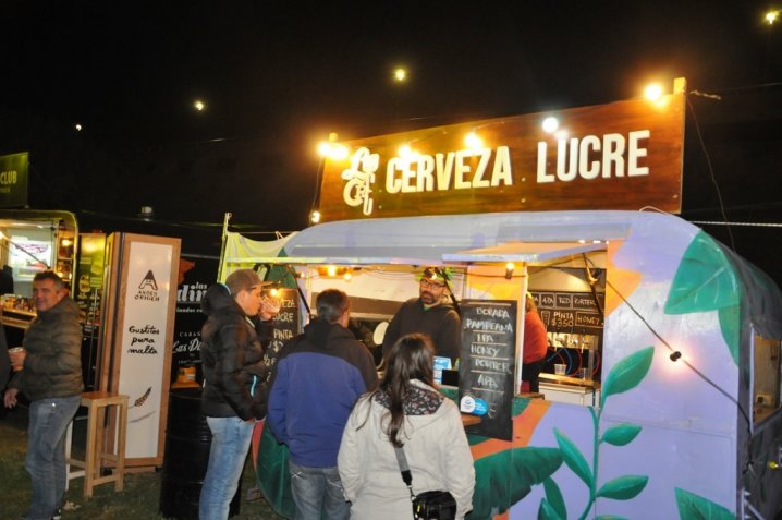 Cientos de tandilenses disfrutan de la Fiesta de San Patricio